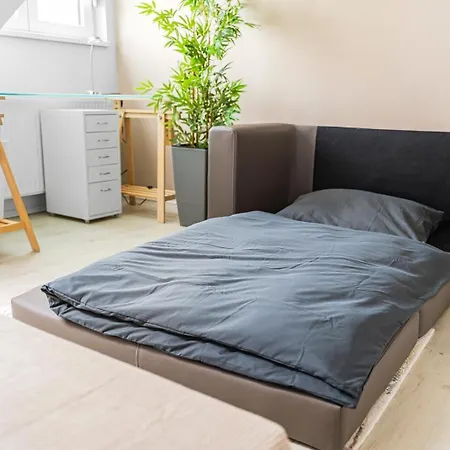 Lejlighed Messe Dus, Parken, 3 Zimmer, 70qm *